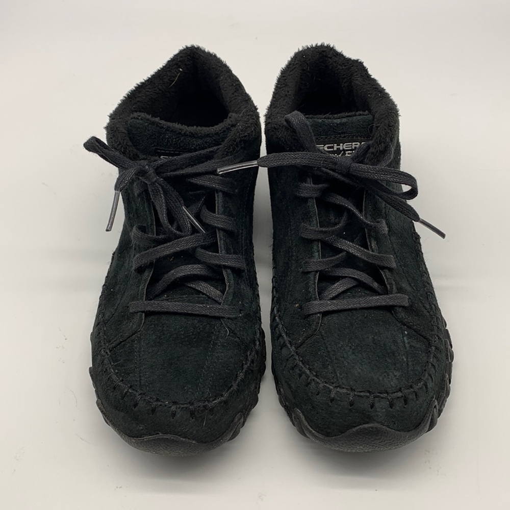 Skechers Relaxed Fit Black Suede Bikers Chukka Boot size 6